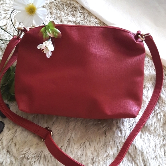 bebe❤Red Leather Crossbody  Bag - Picture 2 of 5